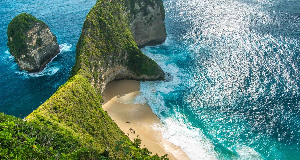 Paket Wisata Nusa Penida, Keindahan Pantainya Tiada