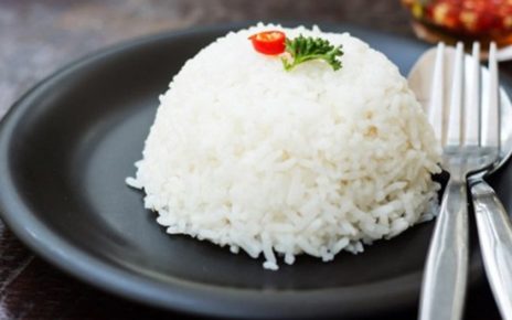5 Kerugian Mengonsumsi Nasi Putih