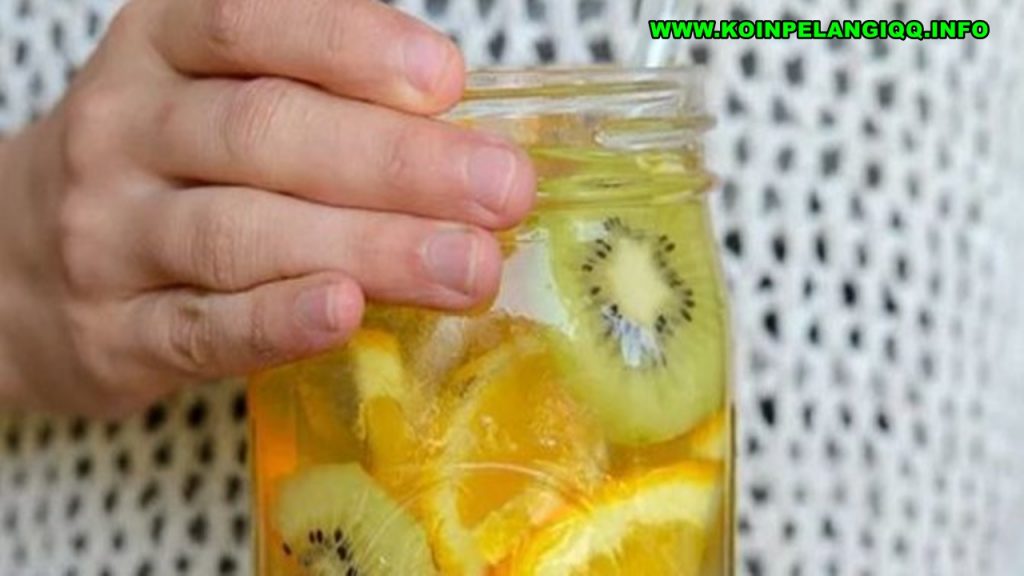 Manfaat Infused Water Lemon untuk Kesehatan