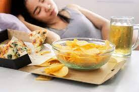 5 Bahaya Tidur Setelah Makan